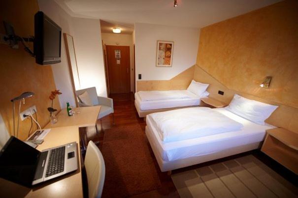 Hotel & Restaurant Kaiser Superior 赫伦贝格 外观 照片